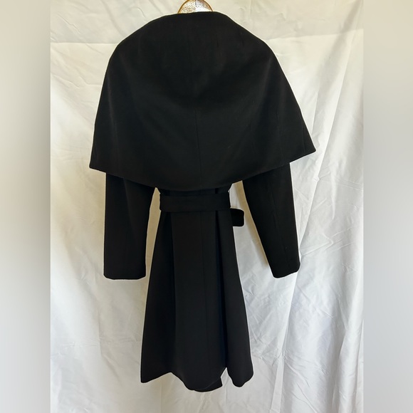 Donna Karen overcoat - Picture 2 of 4